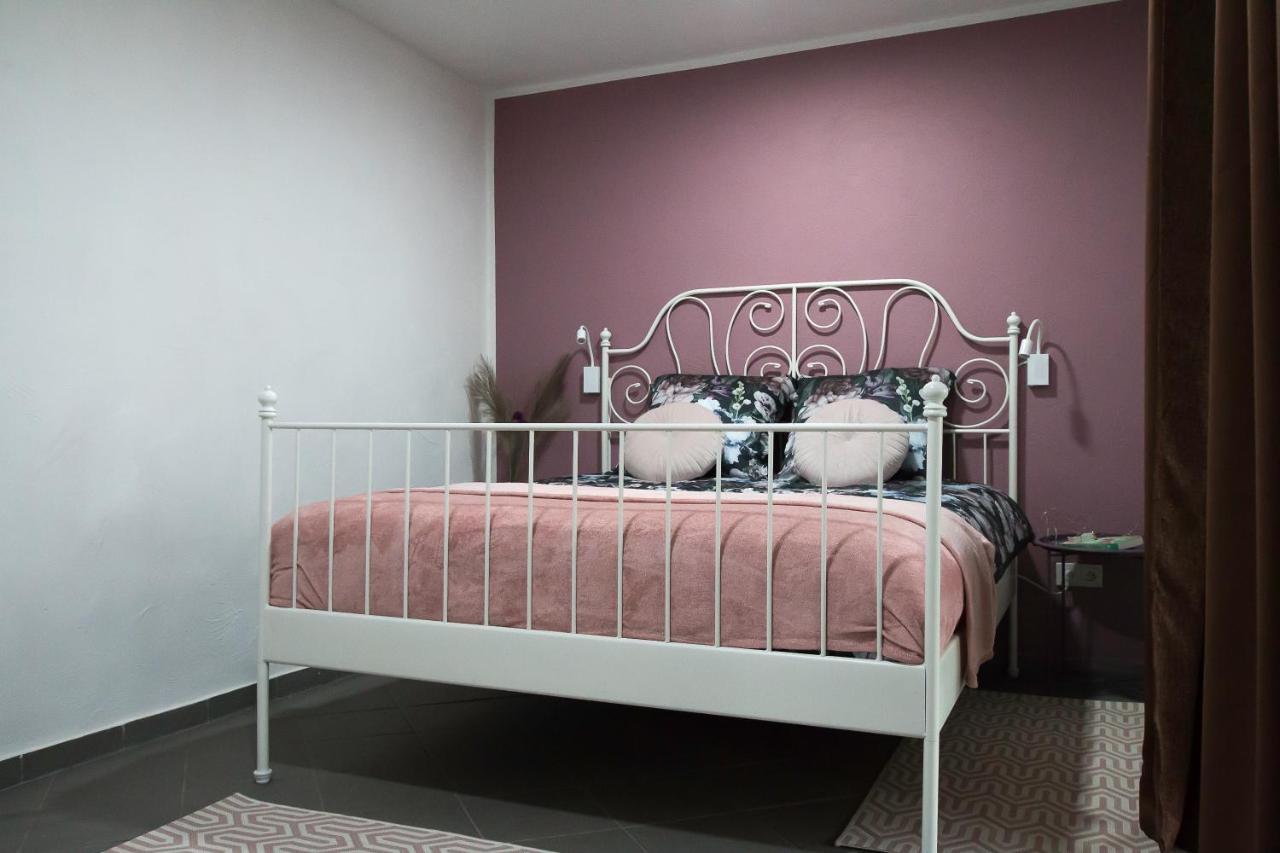 Zum Burgfraulein - Studio Mit Blick Auf Die Burg Burg Reuland Extérieur photo